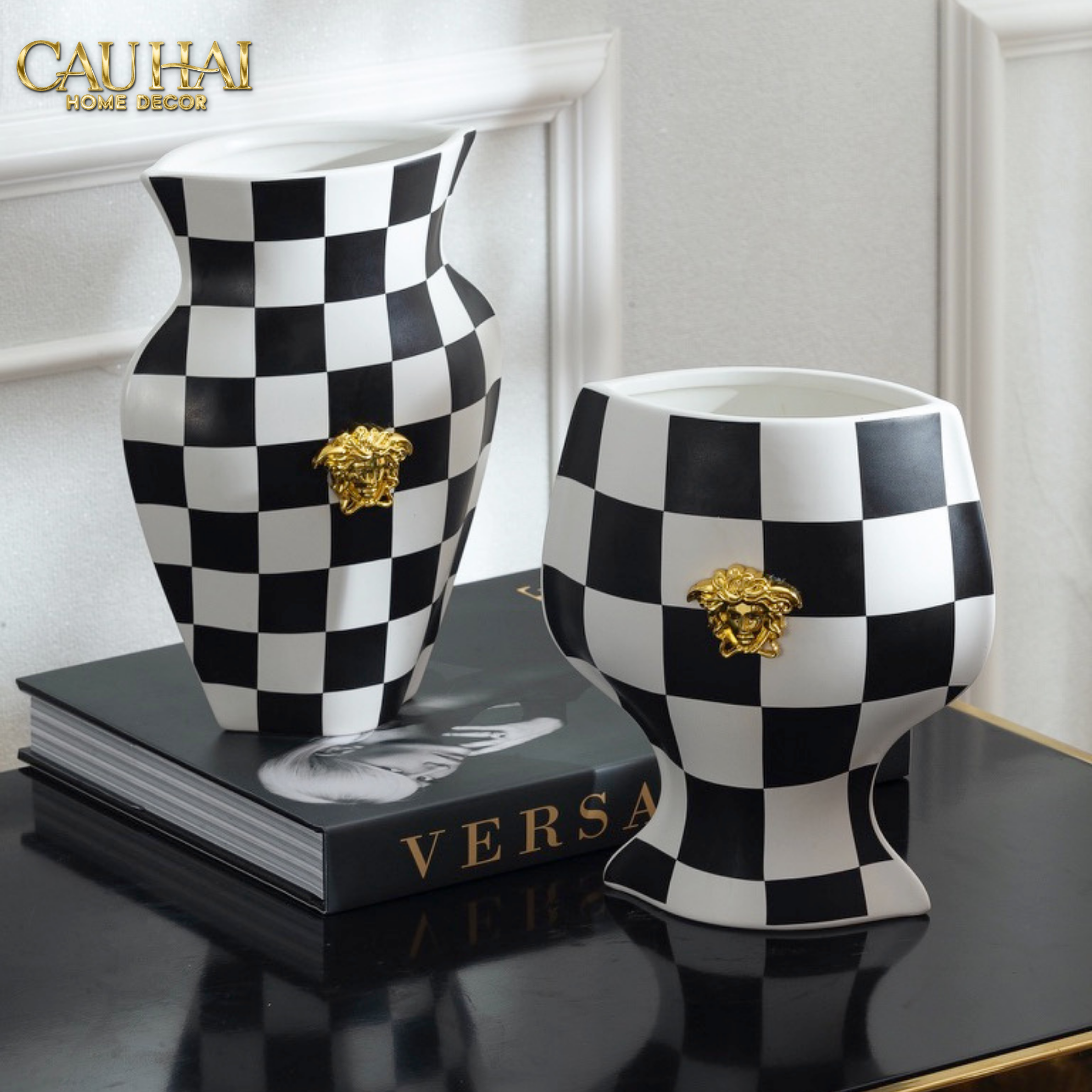 HOME COUTURE - BÌNH HOA CHECKERBOARD MEDUSA SIGNATURE H21-CẬU HAI HOME DECOR