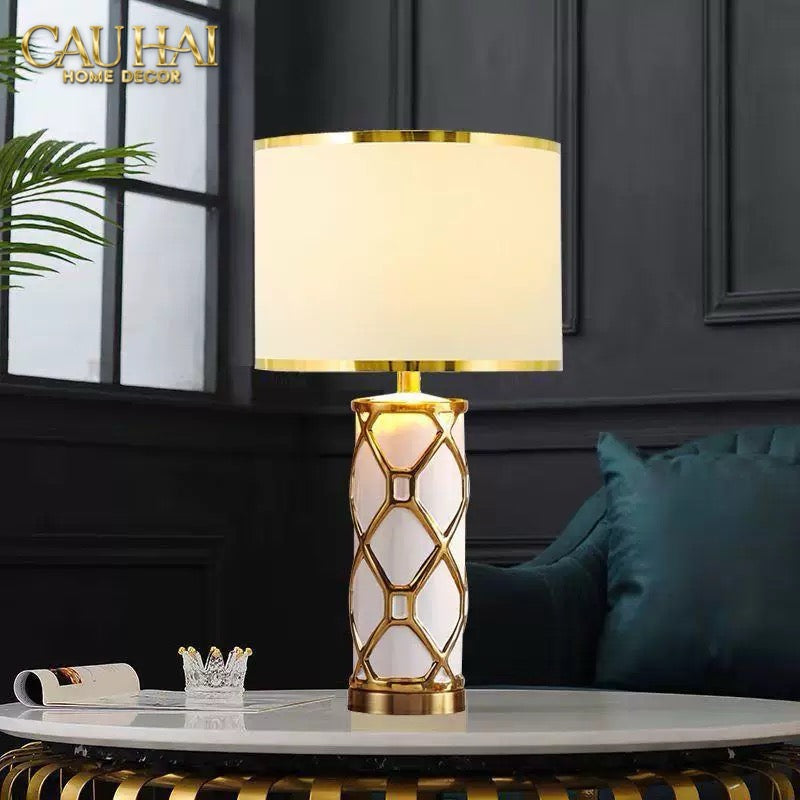 ĐÈN BÀN IRIS WHITE - IRIS WHITE SIDE TABLE LAMP-CẬU HAI HOME DECOR