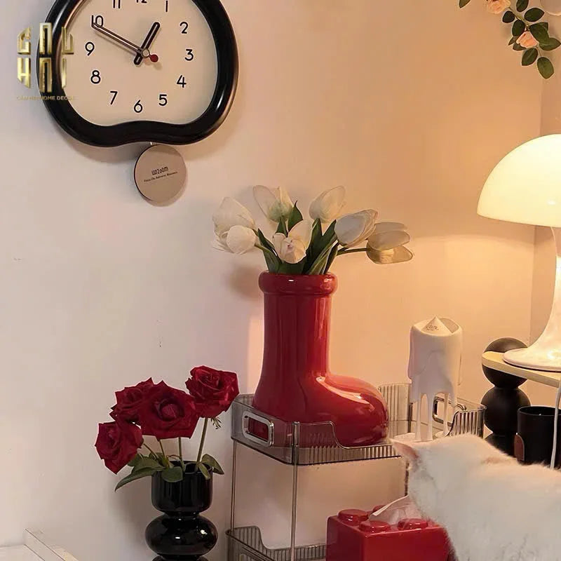 BÌNH HOA RED GLOSSY BOOT