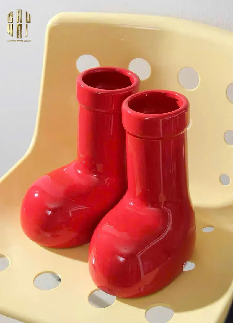 BÌNH HOA RED GLOSSY BOOT