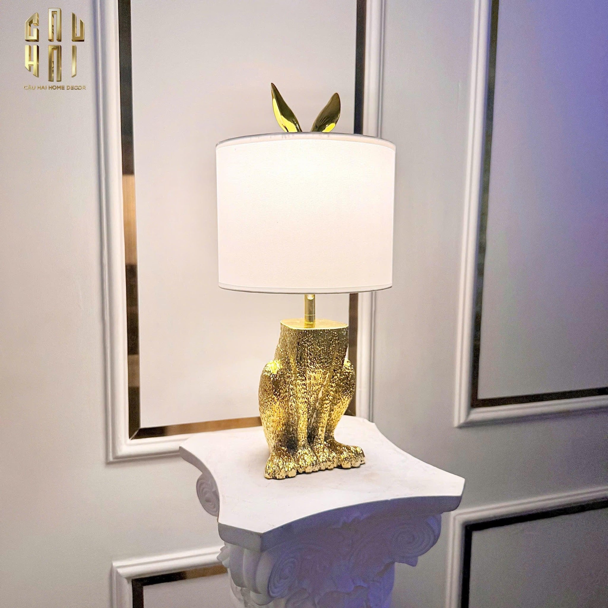 ĐÈN NGỦ ĐỂ BÀN GILDED RABBIT-CẬU HAI HOME DECOR