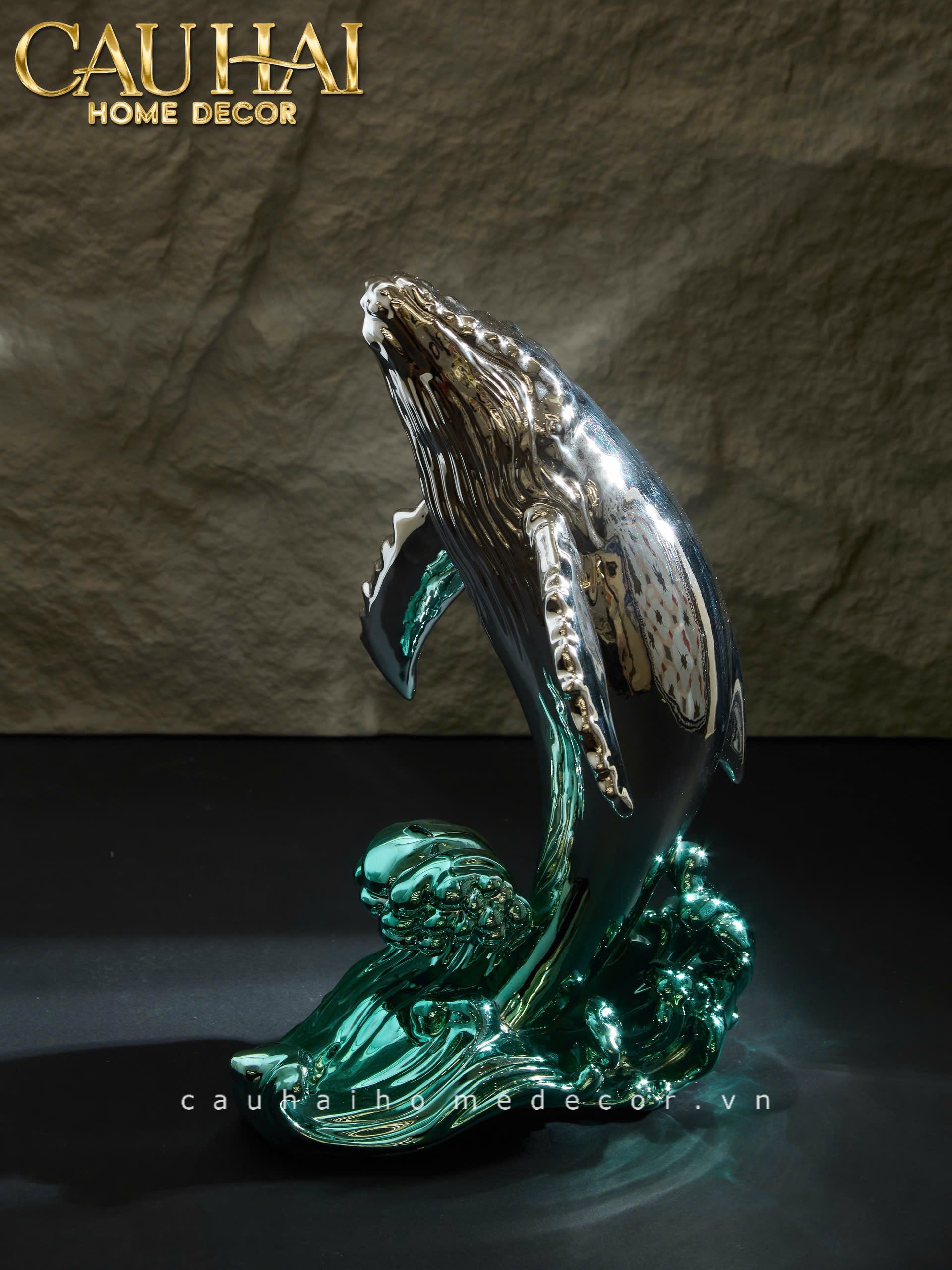 ELYSIAN FW25 - PLATINUM WHALE ASCENDANT STATUE