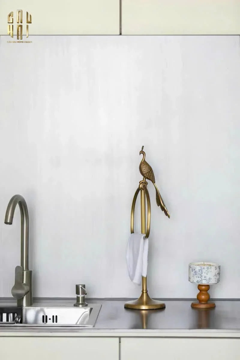 HOME COUTURE - GIÁ TREO KHĂN GOLDEN BRONZE PEAFOWL SS25