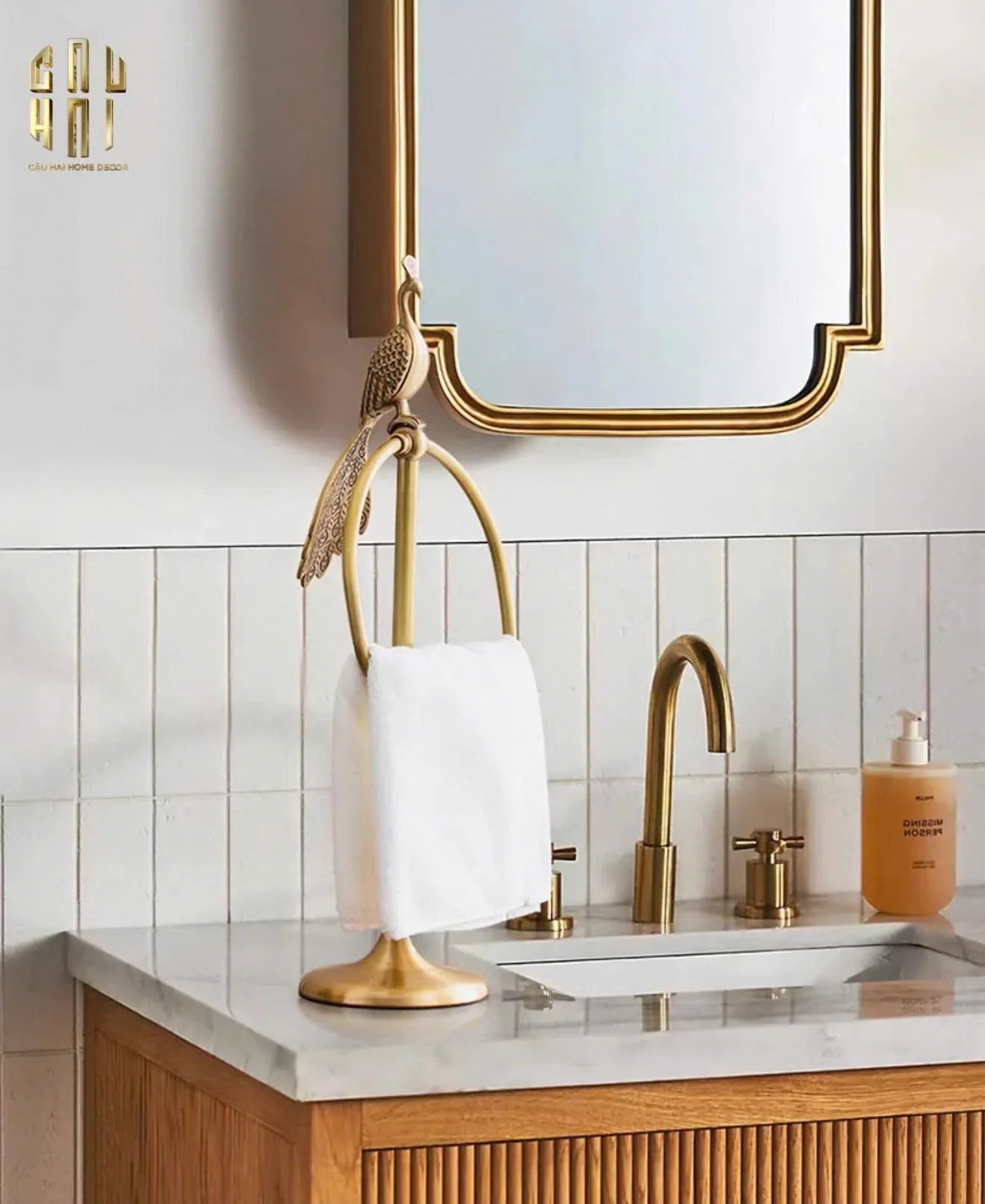 HOME COUTURE - GIÁ TREO KHĂN GOLDEN BRONZE PEAFOWL SS25