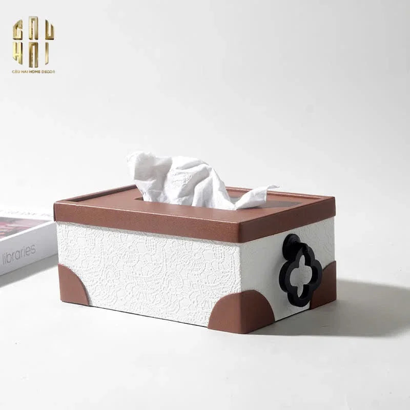 HỘP KHĂN GIẤY DA COGNAC NOUVEAU LACE TEXTURE FW25