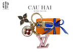MÓC KHOÁ - CHARM TÚI LOUIS V. FLEUR DE MONOGRAM - LIGHT PINK-CẬU HAI HOME DECOR