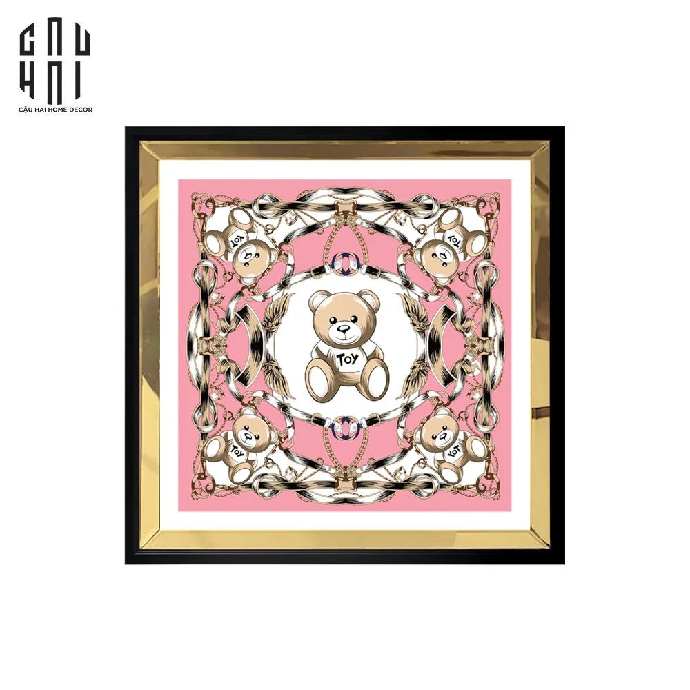 TRANH CANVAS PINKY BEAR 94X94CM - VIỀN GỖ CÓ KÍNH