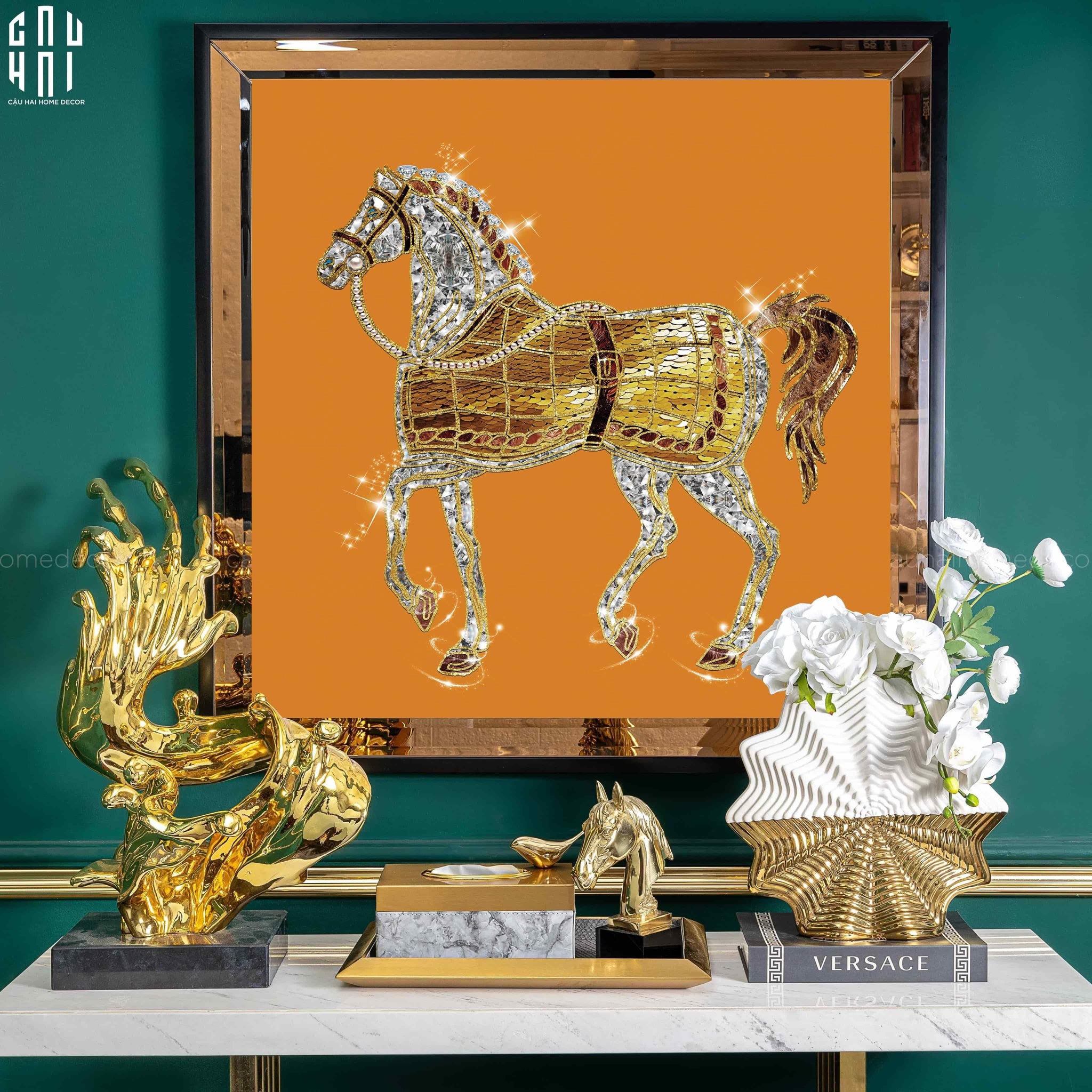TRANH CANVAS TREO TƯỜNG SHINING H CHEVAL BLING BLING 94X94 CM - KHUNG GỖ VIỀN KÍNH-CẬU HAI HOME DECOR