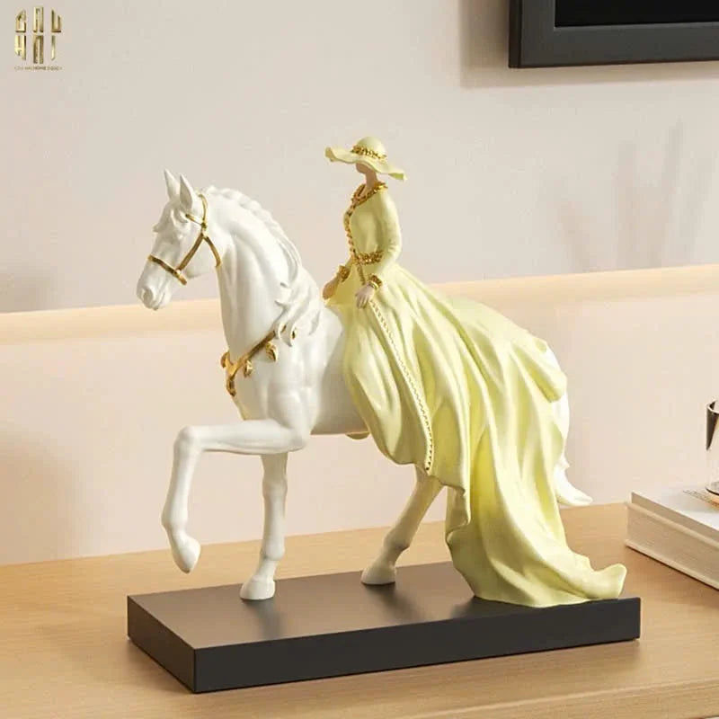 TƯỢNG PRINCESS MONTCLAIR - DUCHESS OF MONTCLAIR