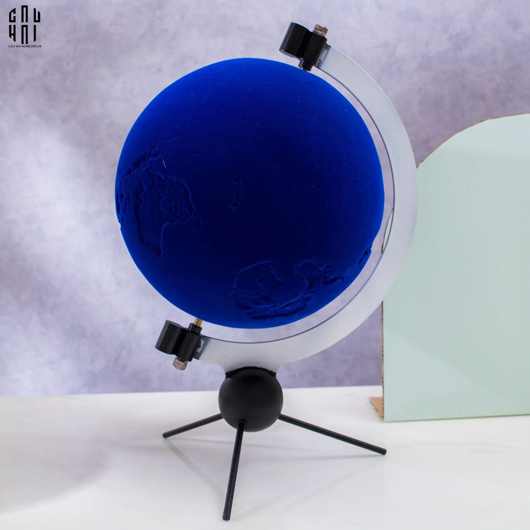 TƯỢNG VELVET BLUE PLANET SS25-CẬU HAI HOME DECOR