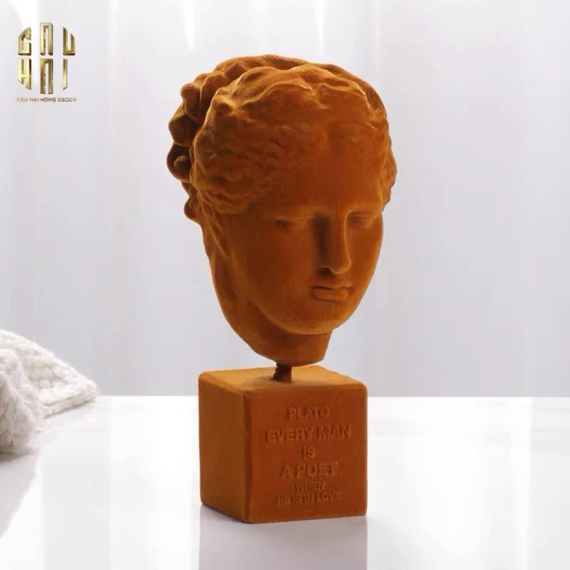 TƯỢNG VELVET PLATO QUOTE BUST FW25