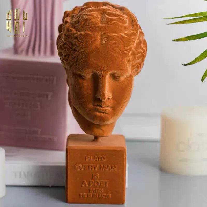 TƯỢNG VELVET PLATO QUOTE BUST FW25