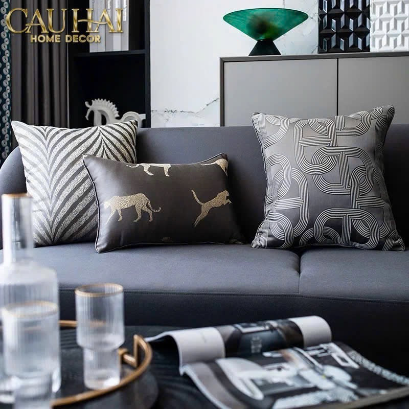 VỎ GỐI LỤA SATIN CHAÎNE D’ANCRE GRIS 50-2- Cậu Hai Home Decor