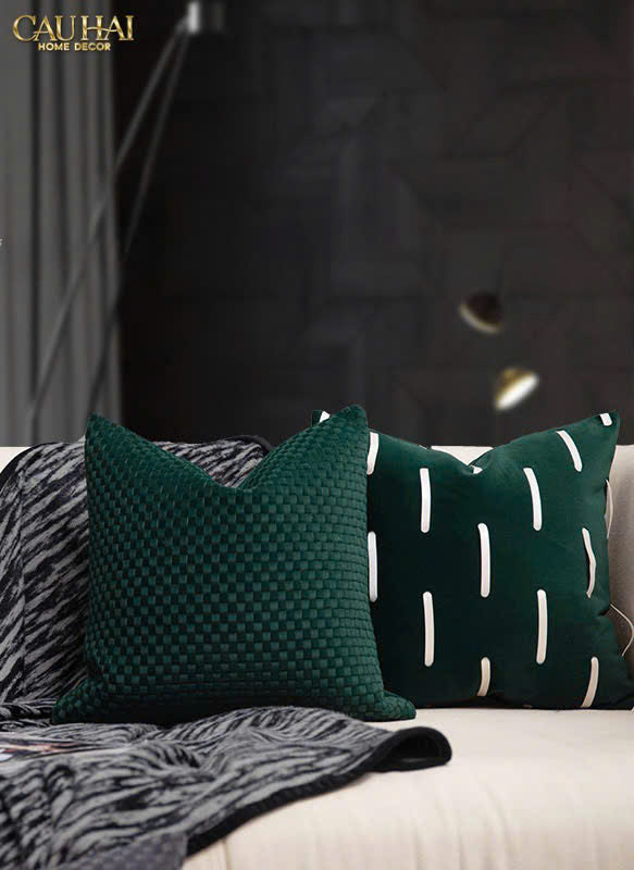VỎ GỐI NHUNG EMERALD VELVET BROKEN STRIPES 45-2- Cậu Hai Home Decor