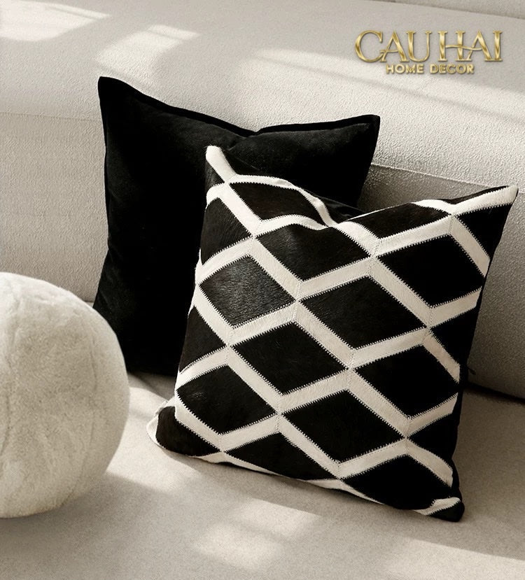 VỎ GỐI DA HANDCRAFT BLACK & IVORY 50x50