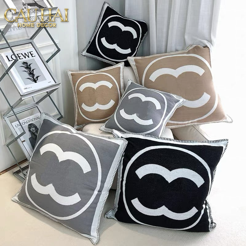 Les Cussins D’Élégance - Tweed Coco 45 Pillow Cover - Beige