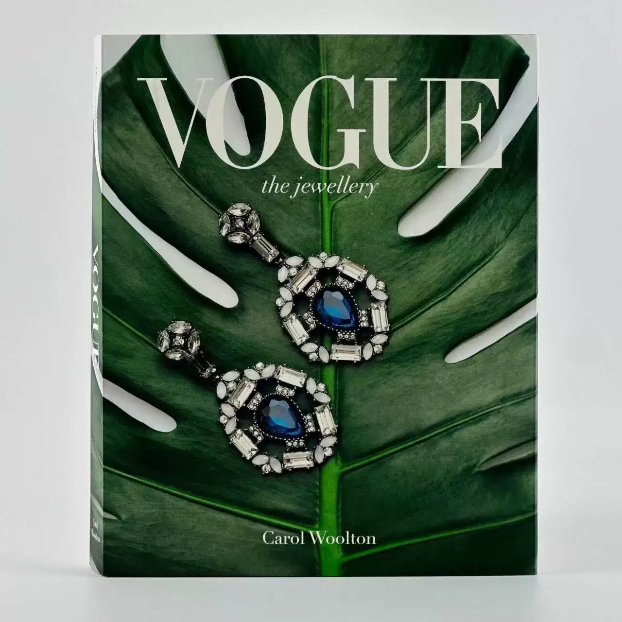 Maison Couture - Sách Fashion Runway Vogue - The Jewellery by Carol Woolton  26x21x3