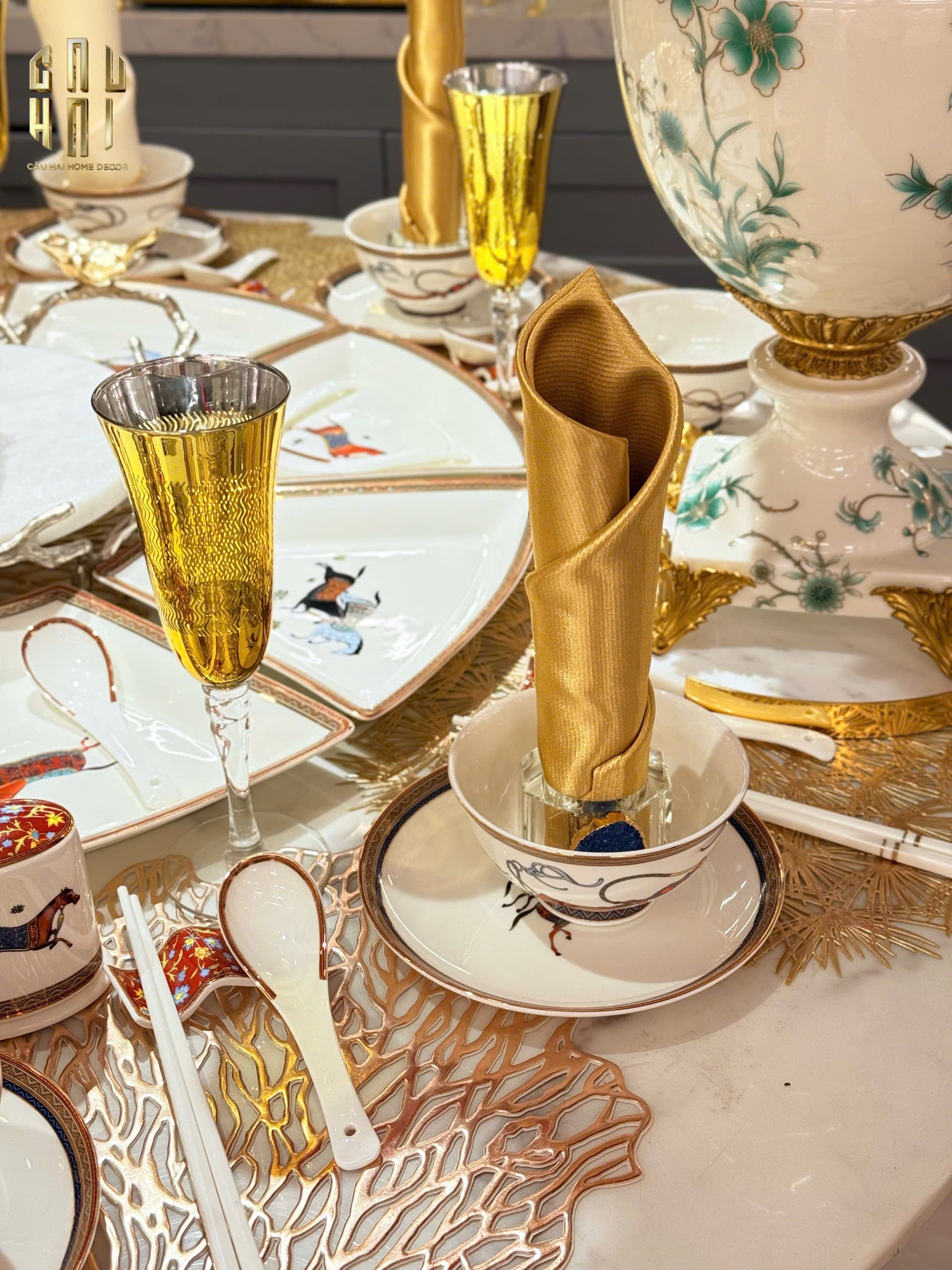 Ly Champagne Thuỷ Tinh Mạ Vàng Glorious of The Champion 22.3x7 180ml Allure Champagne Glasses