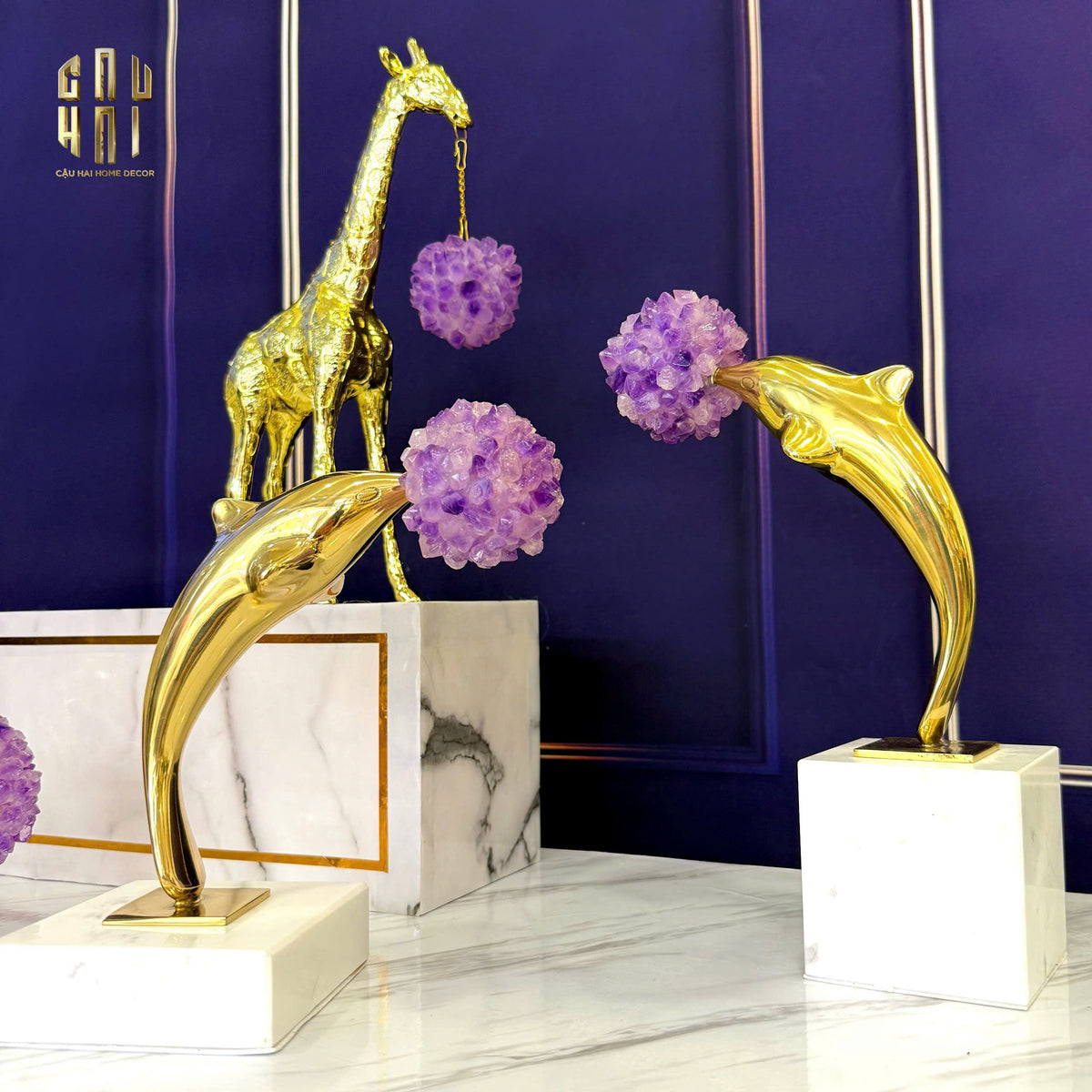 Maison Couture - Tượng Đồng Hươu Cao Cổ Brasson Giraffe Amethyst Orb Carrier 20x8x38-TƯỢNG TRANG TRÍ-CẬU HAI HOME DECOR
