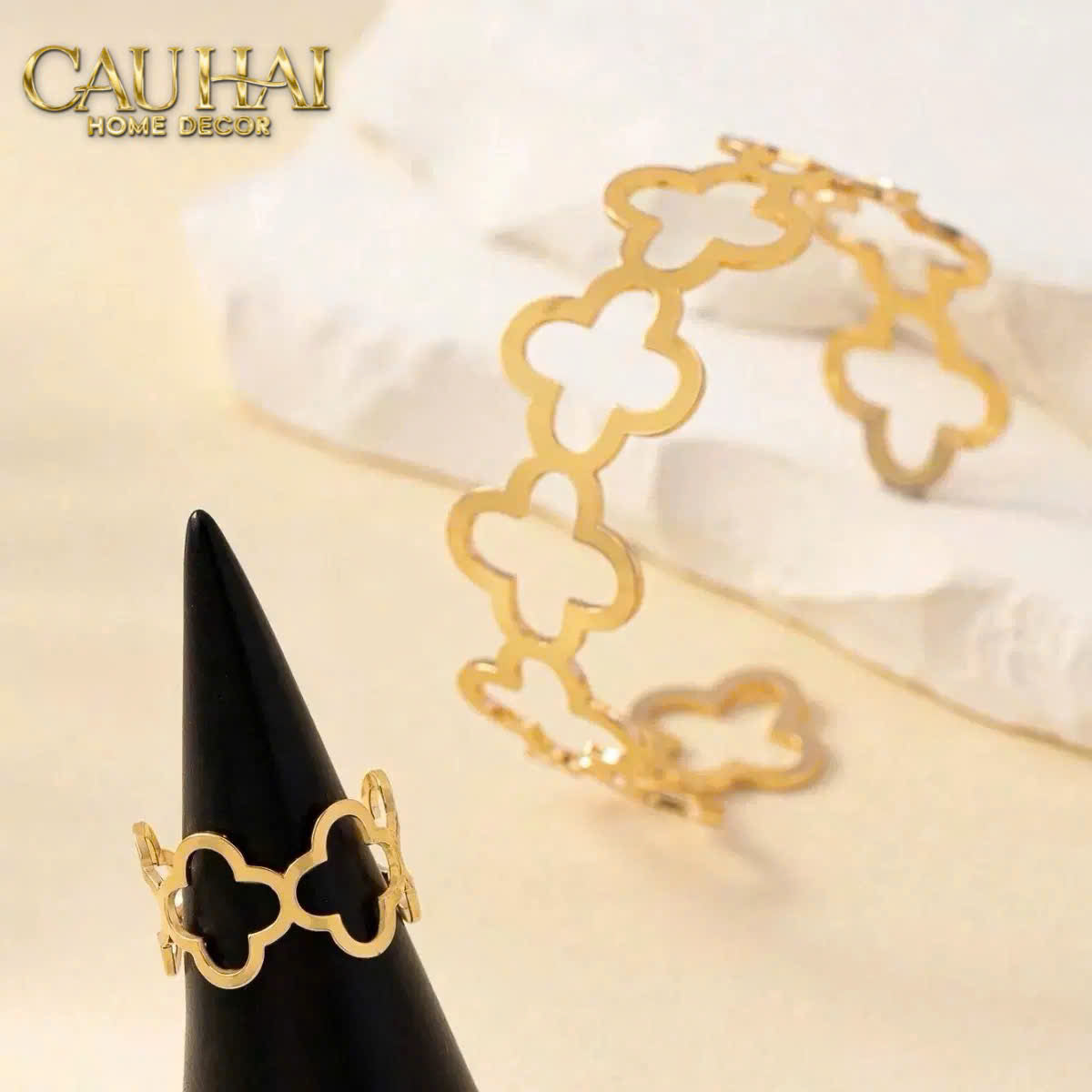 Napkin Ring Clover Fleur Monogram Quatrefoil