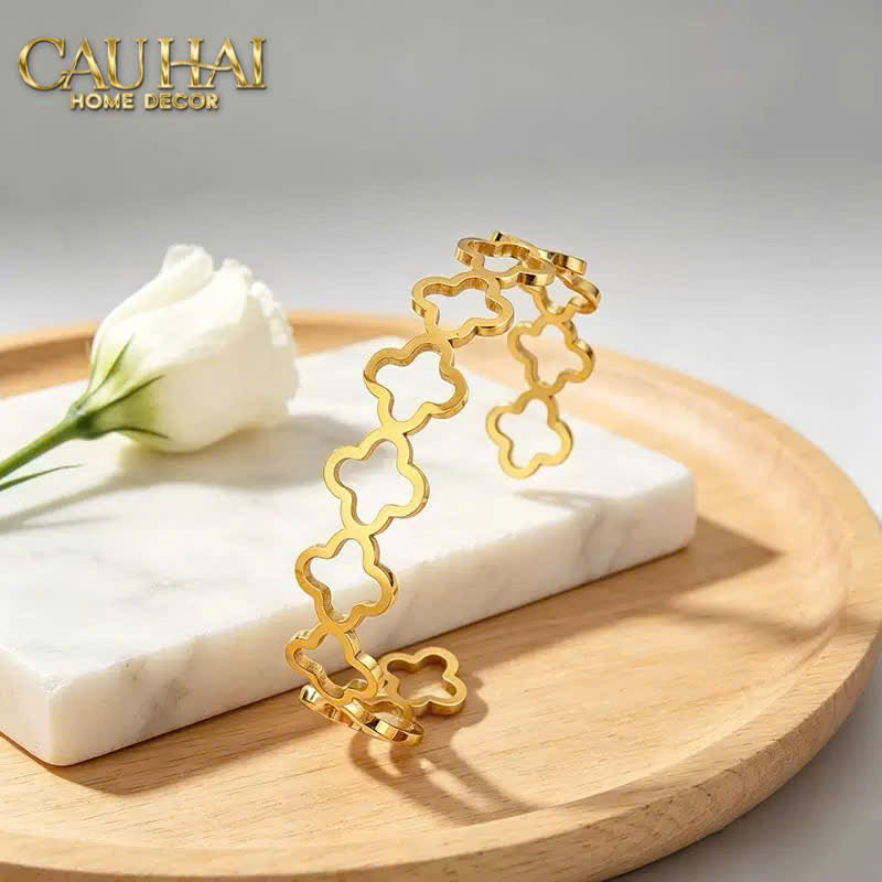 Napkin Ring Clover Fleur Monogram Quatrefoil