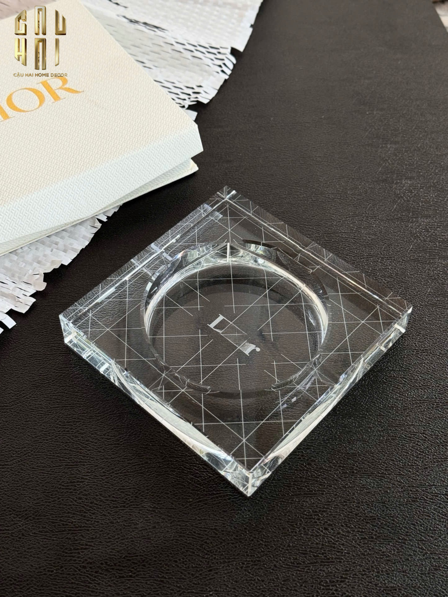 GẠT TÀN CRYSTAL BY D.O FULL BOX SIZE 18