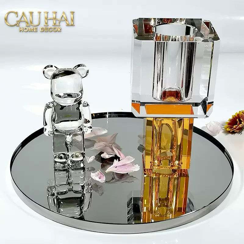 Maison Couture - Atelier Émeraude Crystal Geometric Vessel 10x19