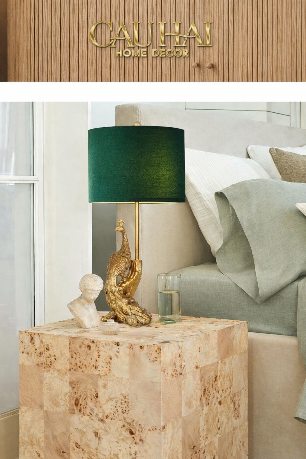 Đèn Bàn Khổng Tước Chụp Nhung Emerald Gold Le Impérial Paon Side Table Lamp 25x64