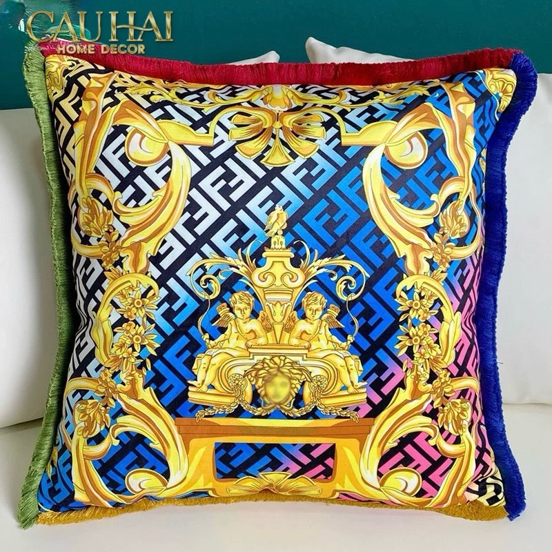 Maison Couture - Vỏ Gối V Class    I ♡ Baroque Acanthus V Monogram Cushion 45 Medusa Gala White