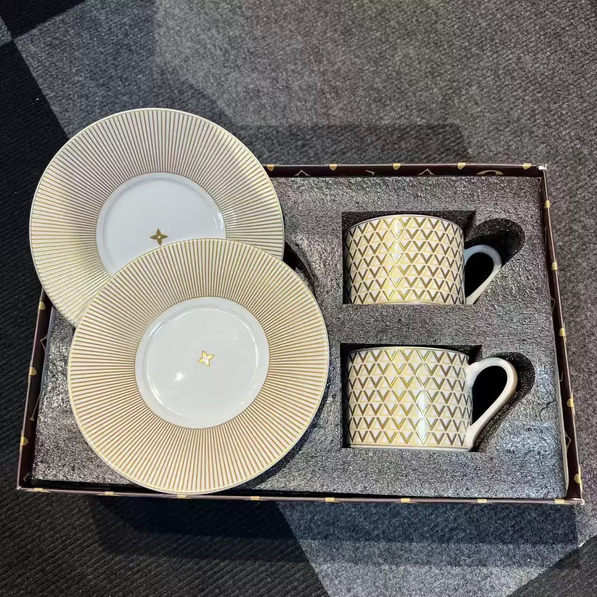 Maison Couture - Set Bình Trà Monogram Prestige L Class