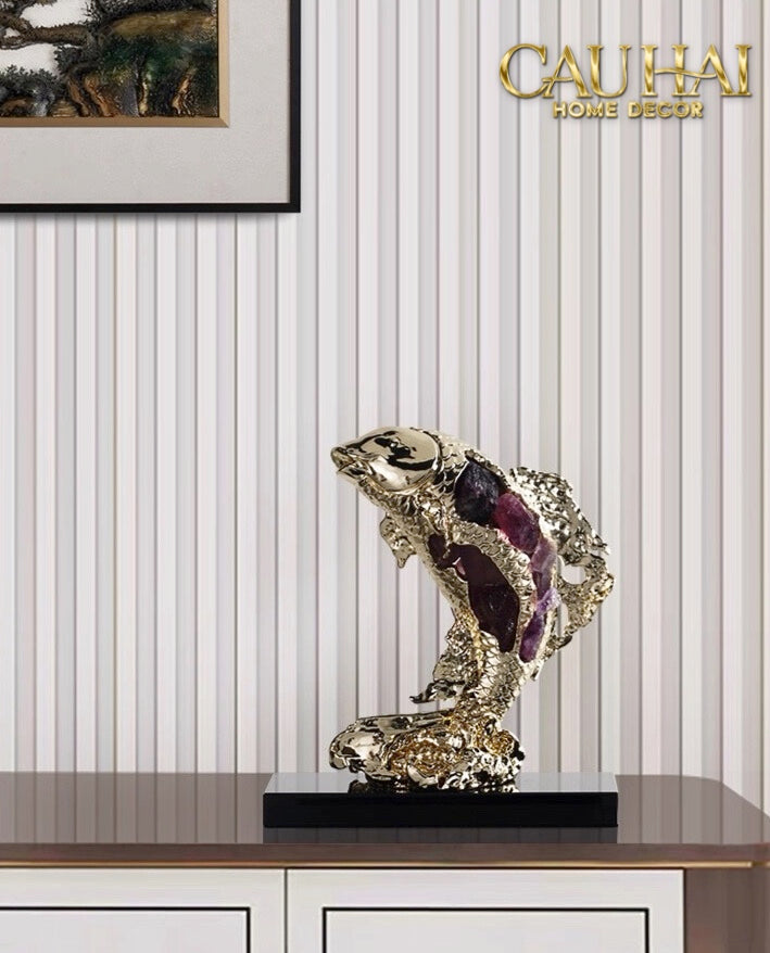 HOME COUTURE - TƯỢNG ĐỒNG CÁ CHÉP ROYALE AMETHYST DRAGON ASCEND H22 - CẬU HAI HOME DECOR