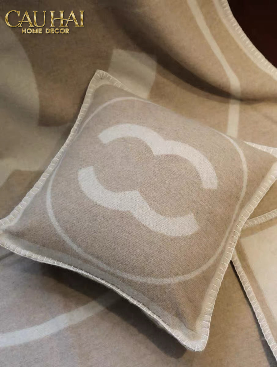 Les Cussins D’Élégance - Tweed Coco 45 Pillow Cover - Beige