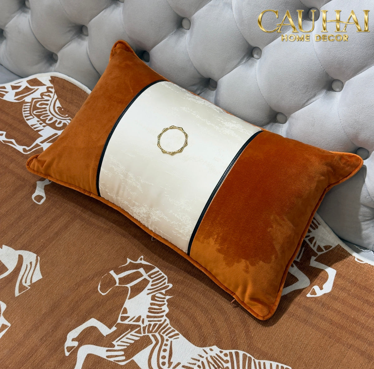 Gối Nhung Panel Cognac Ivory 30x50