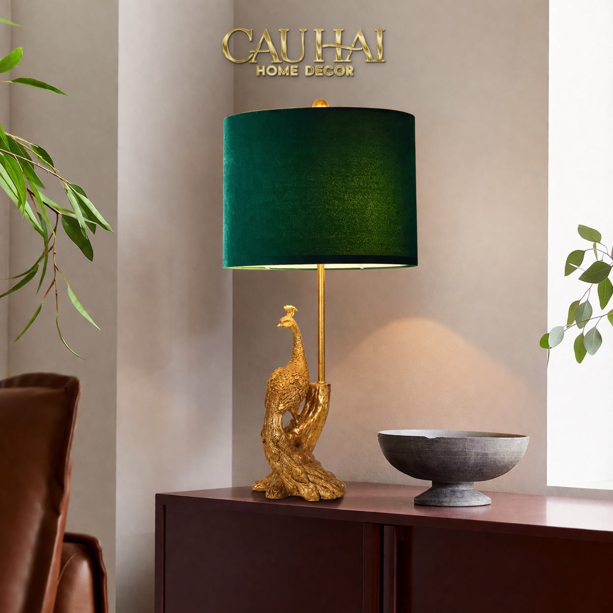 Đèn Bàn Khổng Tước Chụp Nhung Emerald Gold Le Impérial Paon Side Table Lamp 25x64