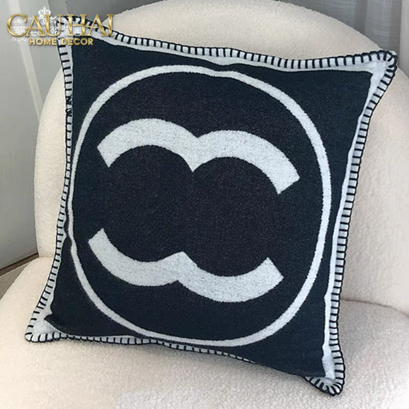 Les Cussins D’Élégance - Tweed Coco 45 Pillow Cover - Beige