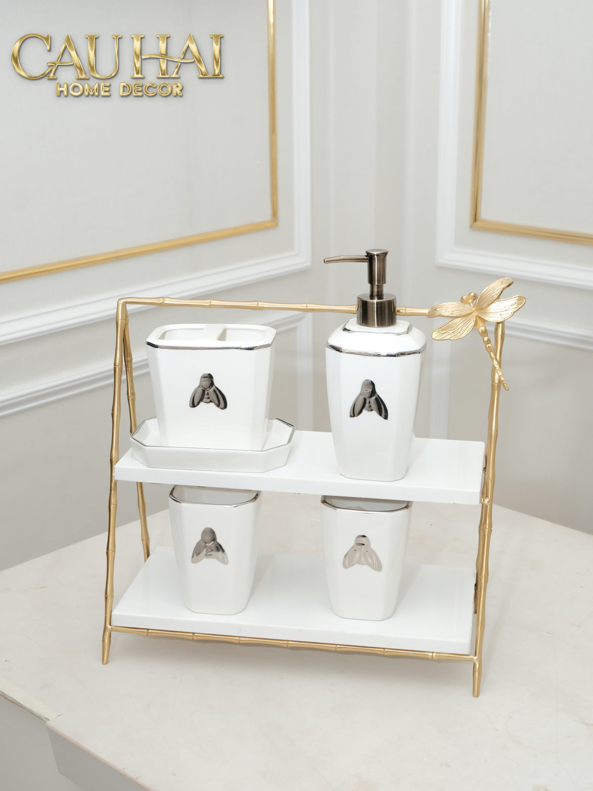 Maison Couture - Set Nhà Tắm G Class Élégance Miel Doré – Golden Queen Bee 5Pcs-Set nhà tắm bathroom vanities-Đối tác tại Trung Quốc theo từng đơn đặt hàng-CẬU HAI HOME DECOR
