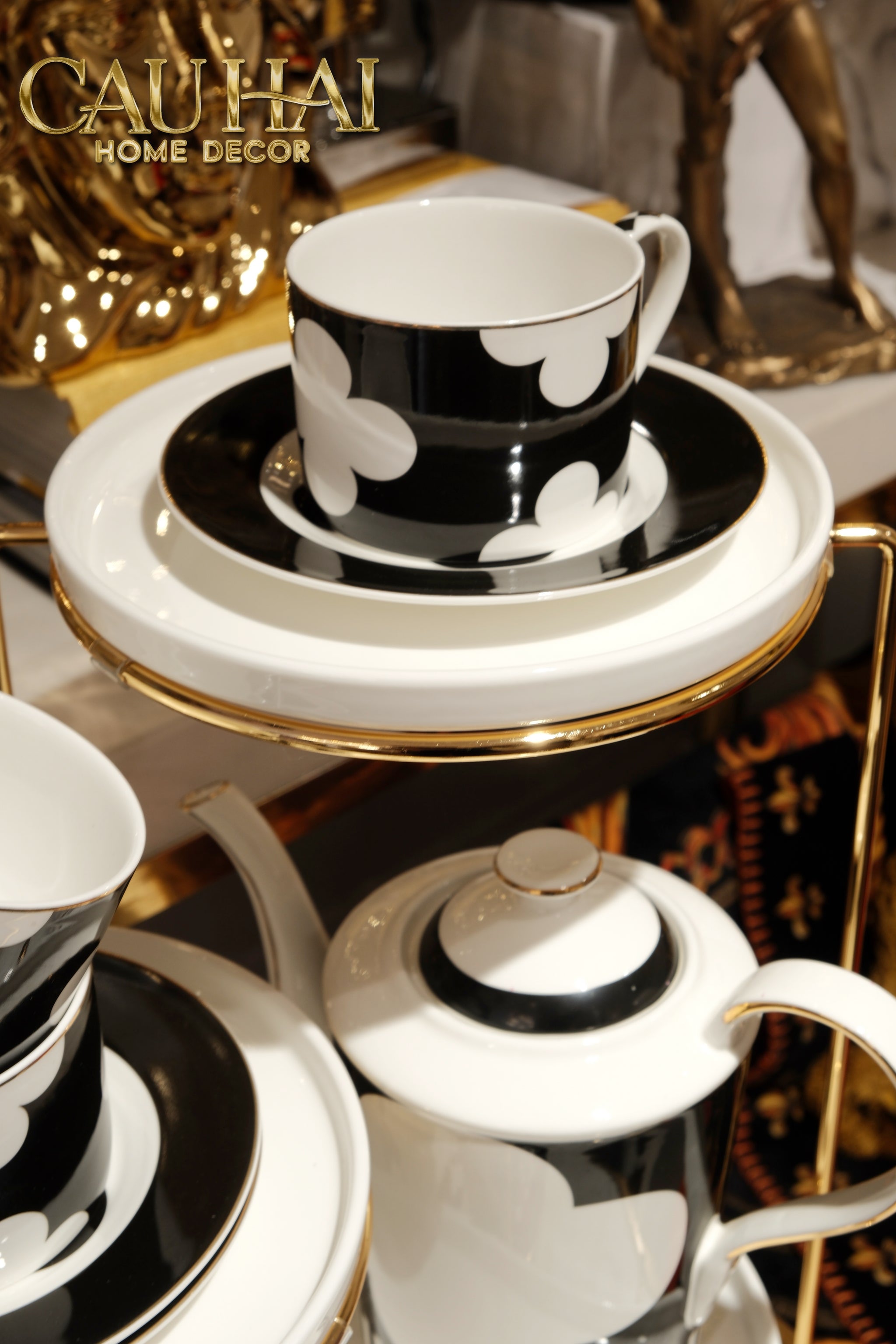 Maison Couture - Gift Set Bình Trà Château Clover Signature - L’Atelier Rayé Tasses & Soucoupes 9pcs
