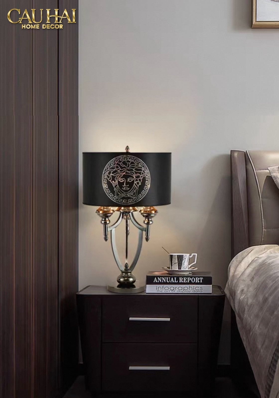 Đèn Bàn Versus Medusa Signature - V Class Side Table Lamp Ss22-ĐÈN BÀN-CẬU HAI HOME DECOR