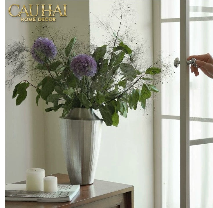 Indira Maison Couture - Bình Hoa Hợp Kim Metalic Platinum Fluted Silhouette Vase 17x6.9x30