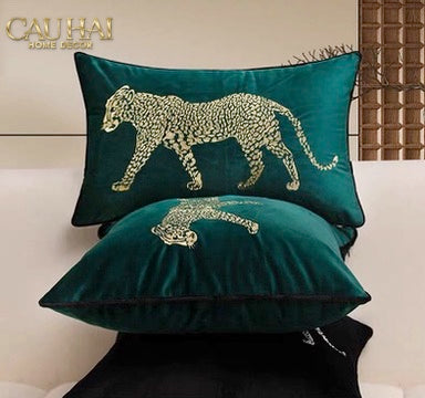 Gối Nhung Leopard Stride Emerald 30x50