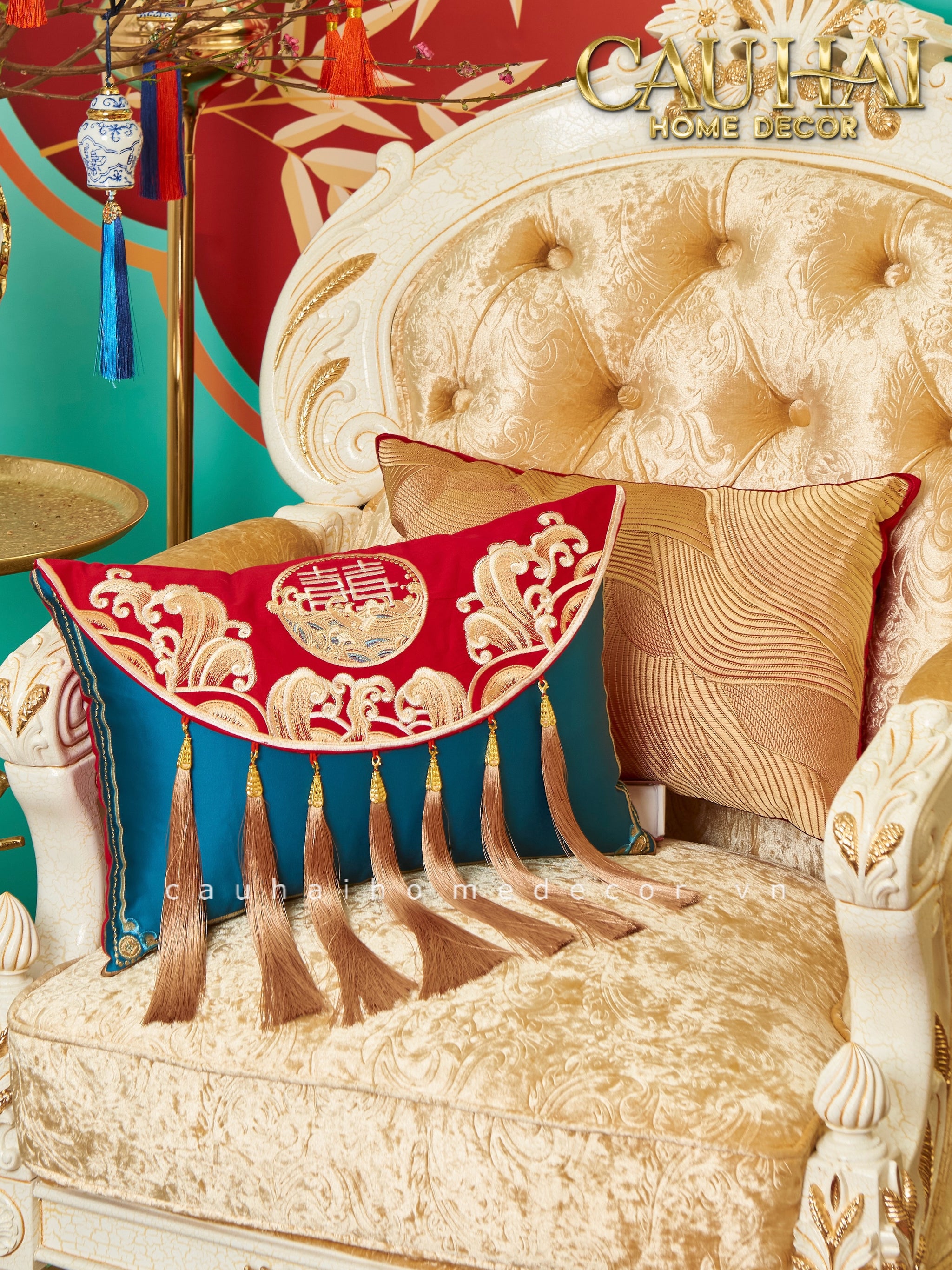 Tết Couture - Gối Lụa Thêu Đại Cát Lợi 30x50