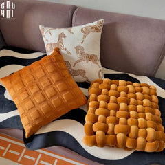 Les Cussins D’Élégance - Vỏ Gối Canvas Équestre Wild Spirit 45-vỏ gối-CẬU HAI HOME DECOR