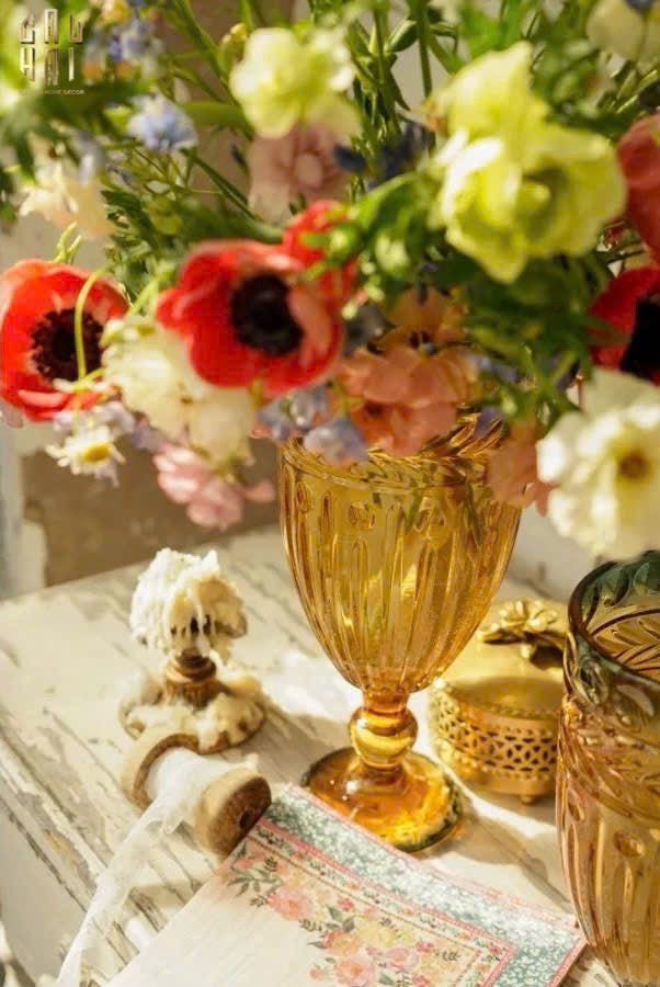 Bình Hoa Crystal Amber Verdant Goblet - CẬU HAI HOME DECOR