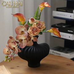 binh-hoa-gom-den-petit-noir-plisse-vase-19x19_5-binh-hoa-cau-hai-home-decor-9 - CẬU HAI HOME DECOR