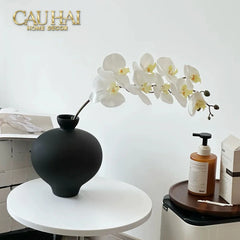 binh-hoa-gom-tron-den-noire-pearl-pottery-vase-23_5x17-cau-hai-home-decor-3 - CẬU HAI HOME DECOR