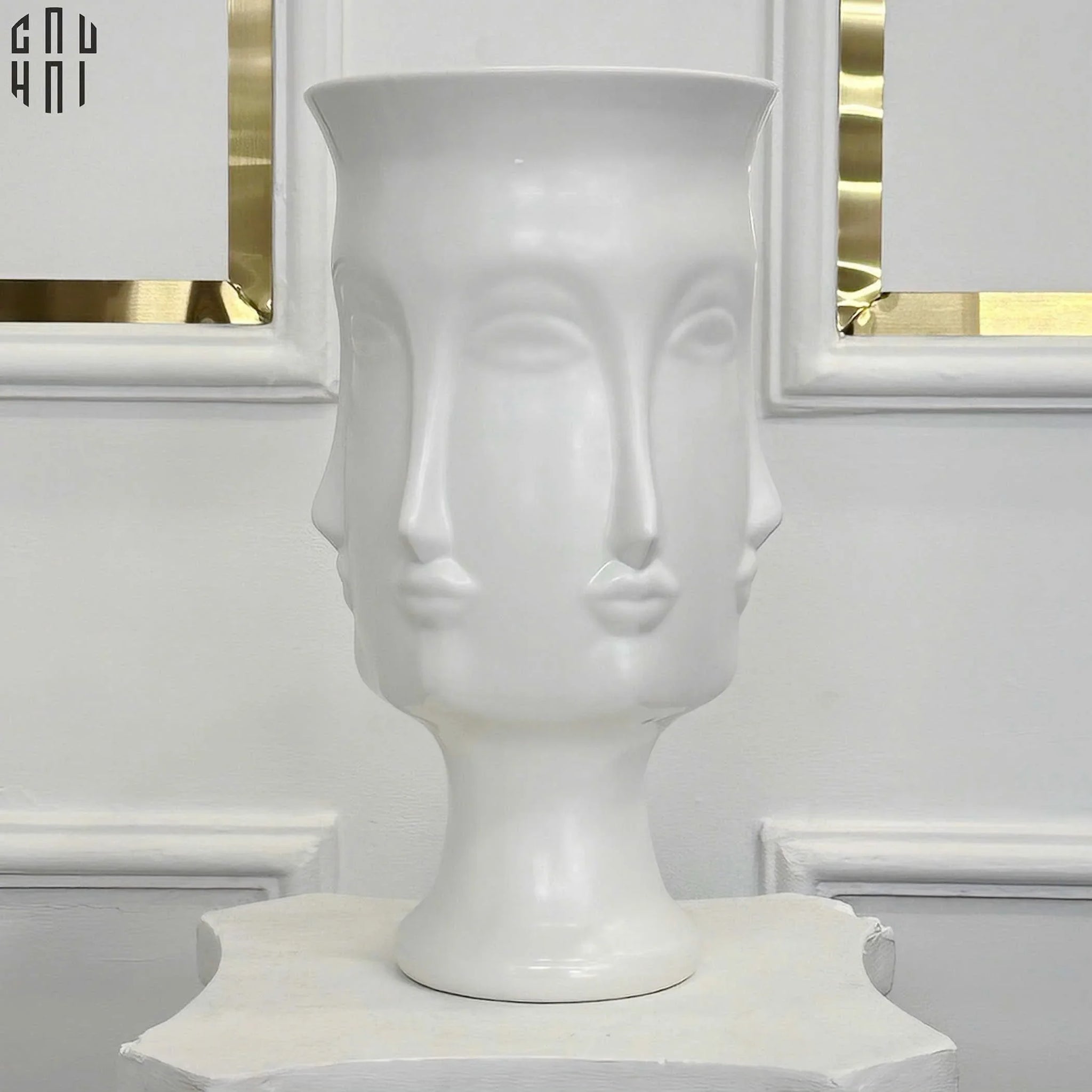 BÌNH HOA MUSE - ADLER SS25