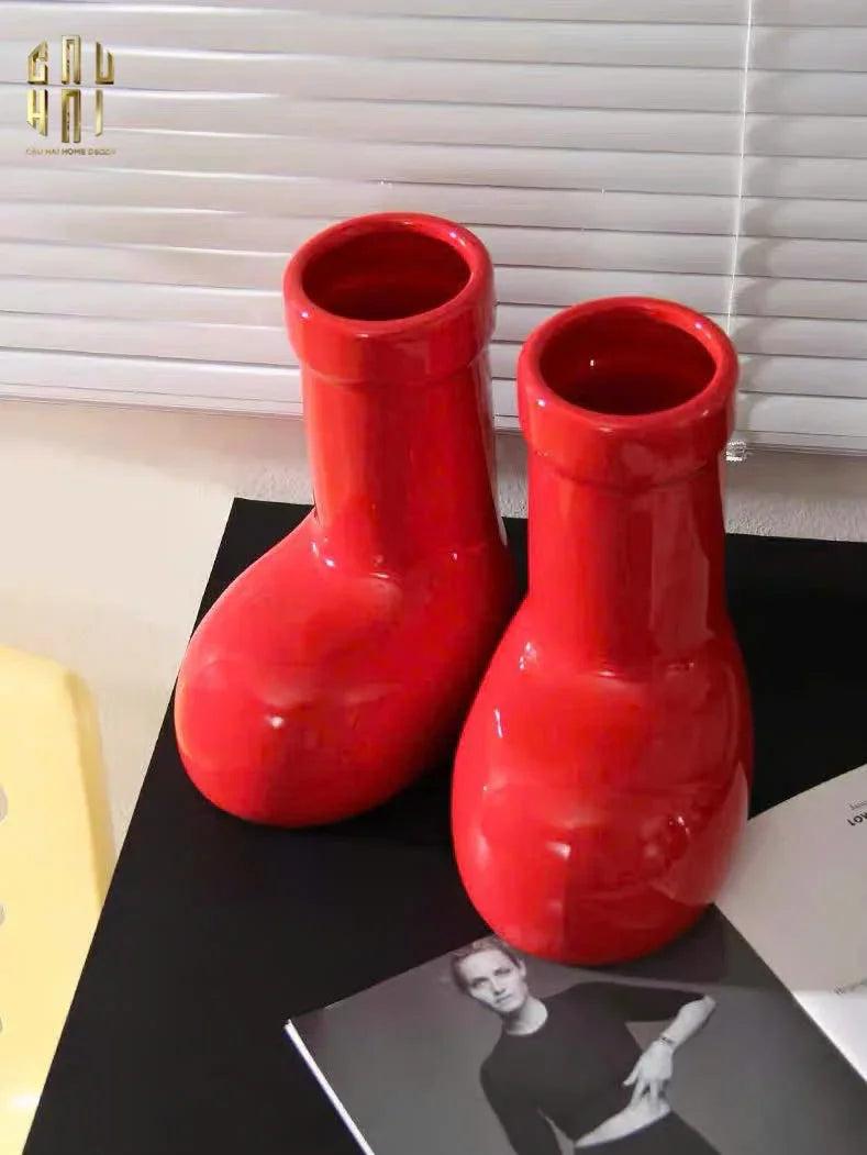 BÌNH HOA RED GLOSSY BOOT