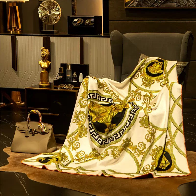 Chăn Blanket Velvet Baroque Medusa Ivory 150x150-Chăn Blanket-CẬU HAI HOME DECOR