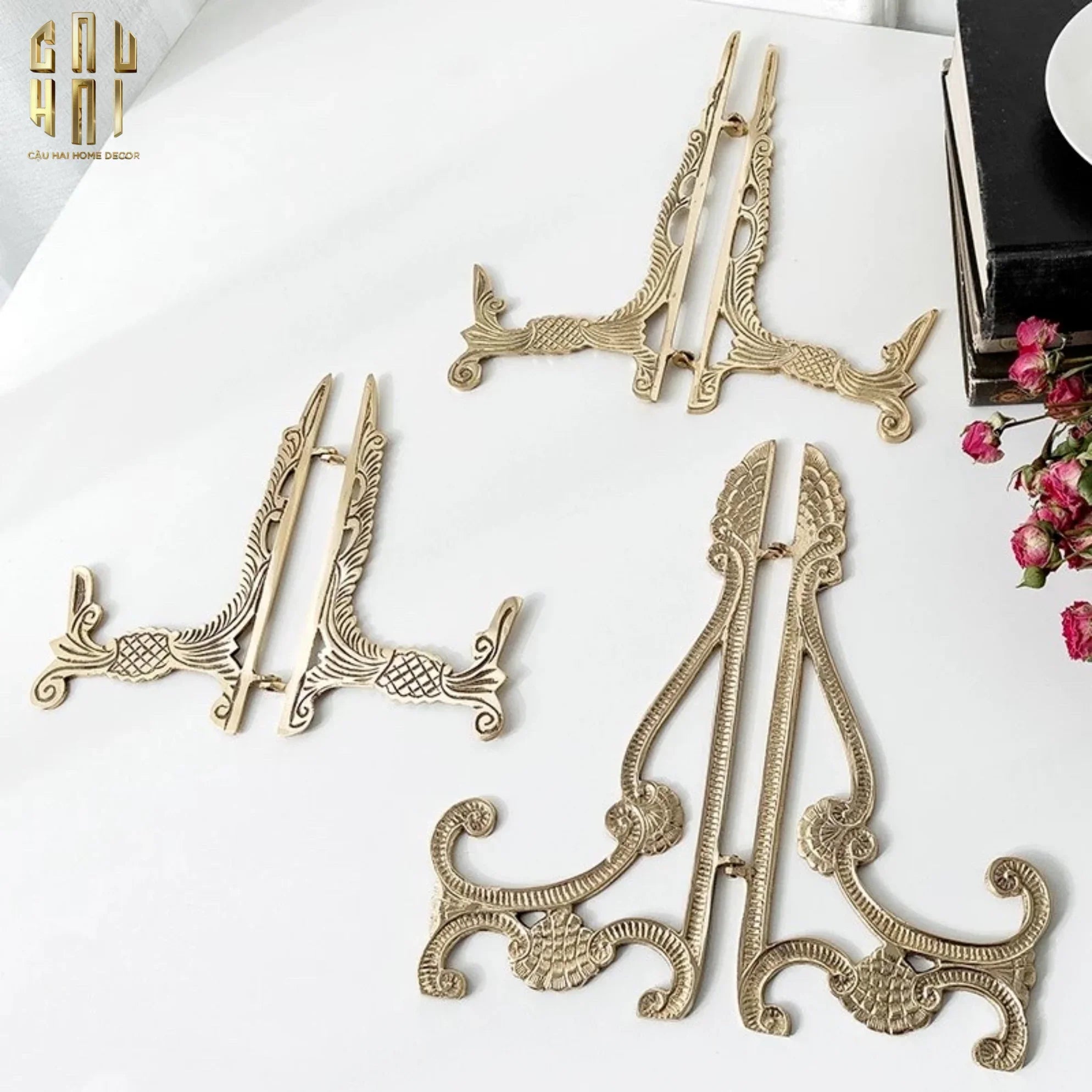 Chân Đỡ Đĩa Đồng Trưng Bày - Plate Stand Cosmo-CẬU HAI HOME DECOR