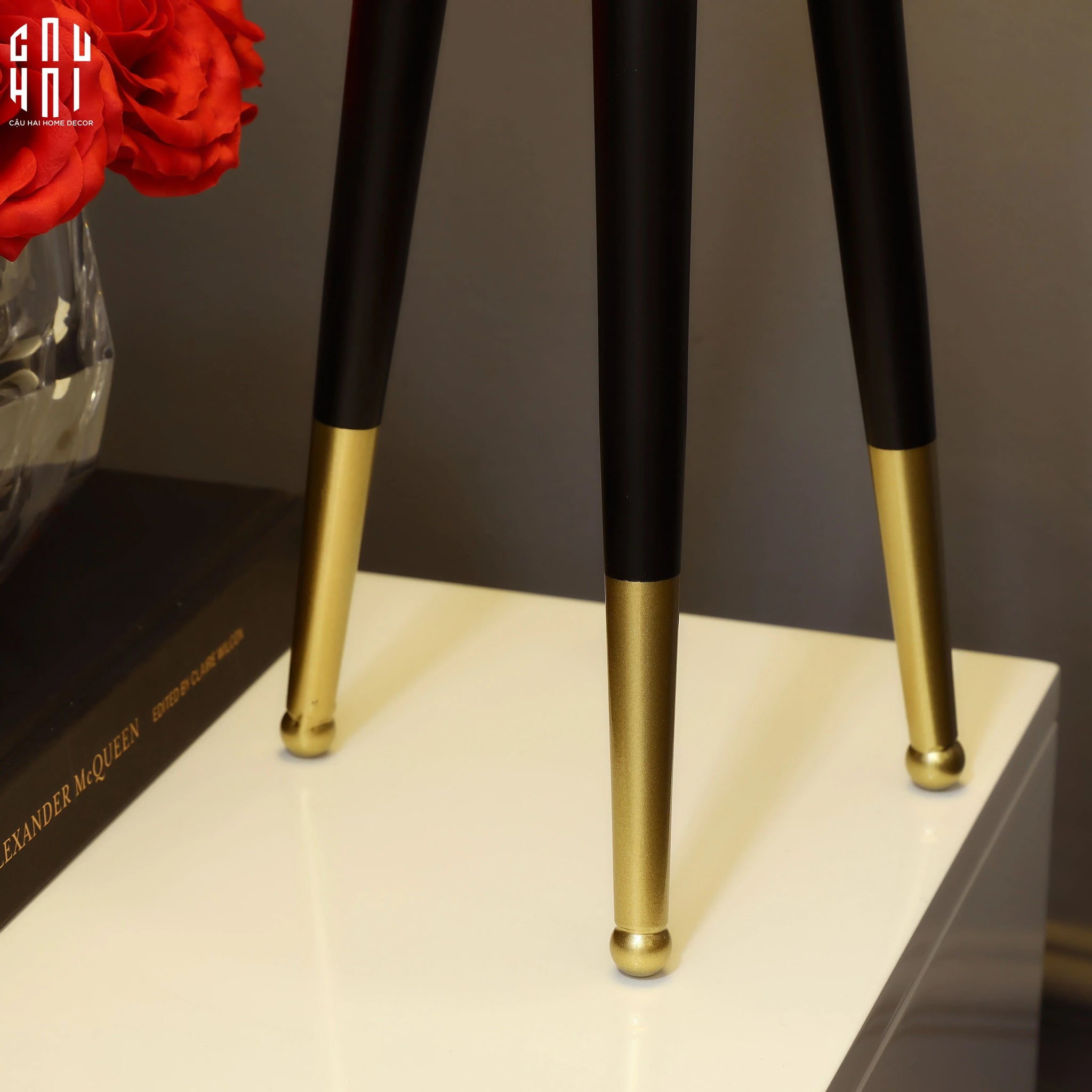ĐÈN BÀN HAUS - HAUS SIDE TABLE LAMP